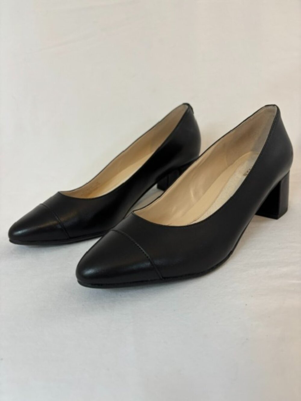 NWOT Cole Haan The Go-To Block Heel Pump in Black Leather Women's Size 7B